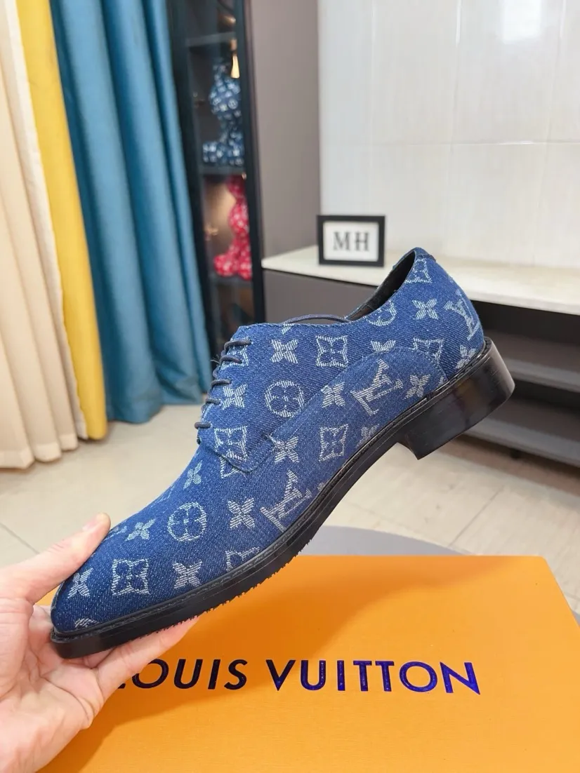 Ex-factory price 720🌹🌹High version [LV] Louis Vuitton's popular casual leather shoes🎖Fashionable and elegant🎖🎖Material: Original imported open-edge beaded cowhide, washed cowhide leather lining, original open-molded rubber outsole, high-end and classy, ​​elegant quality, instantly transforming into a handsome man ❤❤Standard\nNumber: 38-44